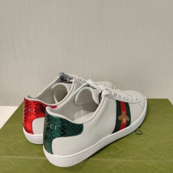 Gucci Shoes - Women Gucci New Ace Bee Embroidered Sneakers 37